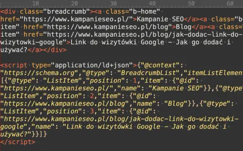 Fragment kodu HTML z linkami do nawigacji (breadcrumbs) i danymi strukturalnymi. Kodowanie HTML.