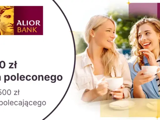 Dwie uśmiechnięte kobiety piją kawę. Alior Bank oferuje 250 zł dla poleconego i 2500 zł dla polecającego w ramach marketing rekomendacyjny.