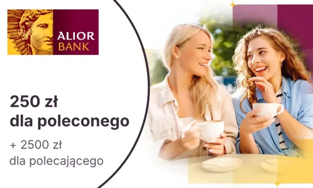 Dwie uśmiechnięte kobiety piją kawę. Alior Bank oferuje 250 zł dla poleconego i 2500 zł dla polecającego w ramach marketing rekomendacyjny.